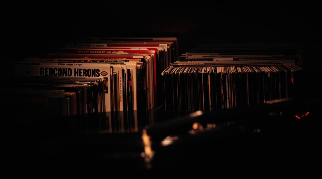 美女网站-用户投稿：复古黑胶唱片收藏故事